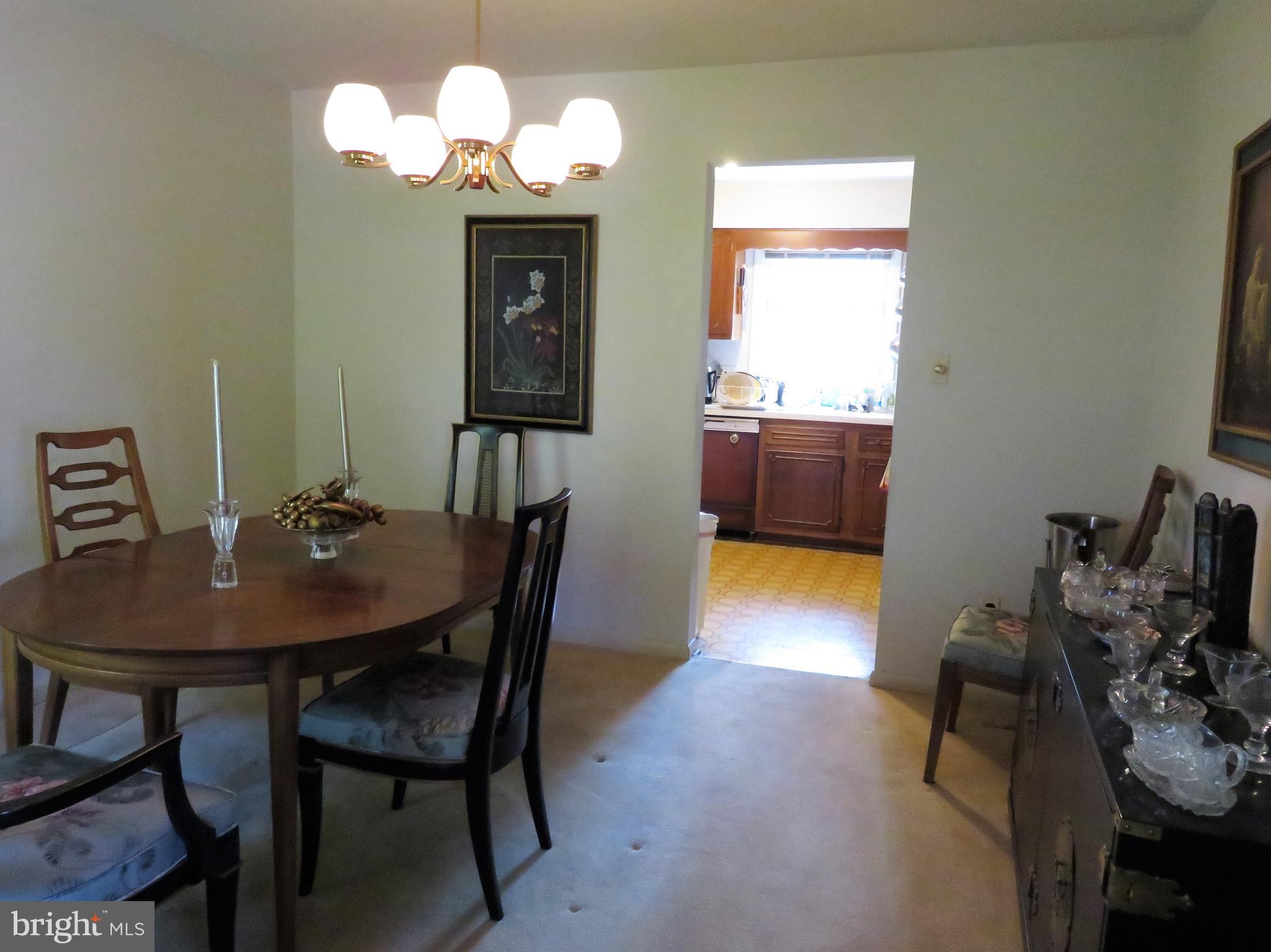 7318 Riverhill Road Oxon Hill, MD 20745 - Photo 7 of 19 Dining room