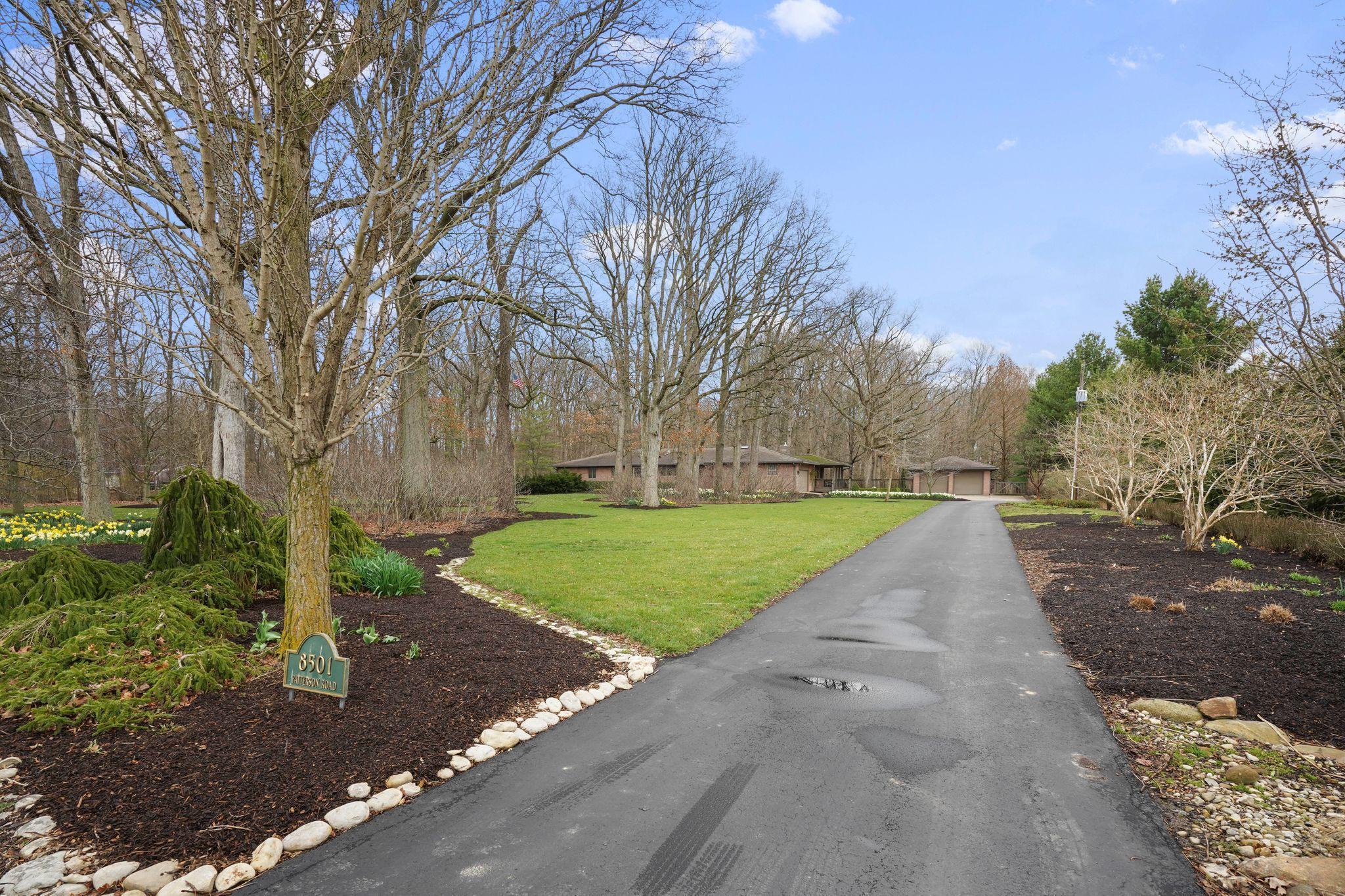 8501 Patterson Road Hilliard, OH 43026 - Photo 3 of 50