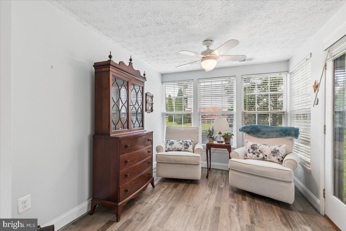 625 Deering Road, Unit 2A Pasadena, MD 21122 - Photo 10 of 32 Sunroom could be a Dining Room