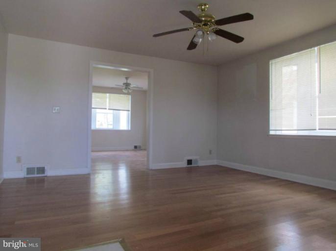 1414 East Cold Spring Lane Baltimore, MD 21239 - Photo 12 of 18 Dining Room