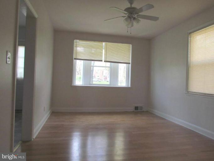 1414 East Cold Spring Lane Baltimore, MD 21239 - Photo 15 of 18 Dining Room