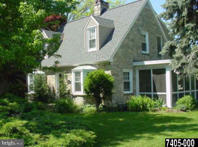 2243 Carlisle Road York, PA 17408 - Photo 1 of 9 Gallery Image 1