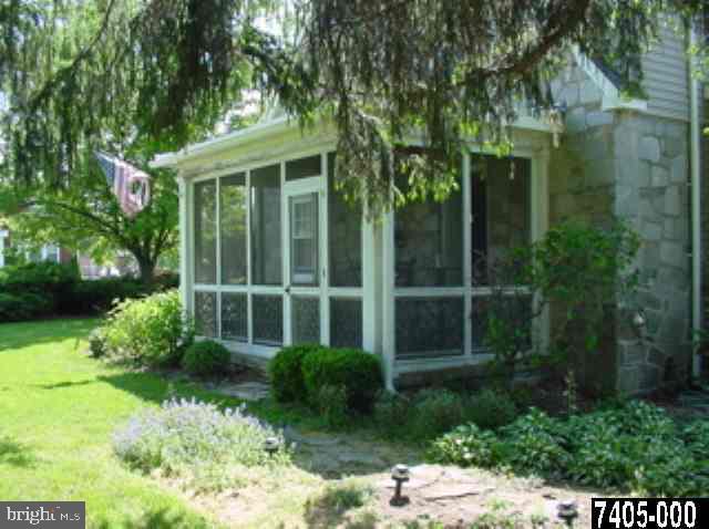 2243 Carlisle Road York, PA 17408 - Photo 3 of 9 Gallery Image 3