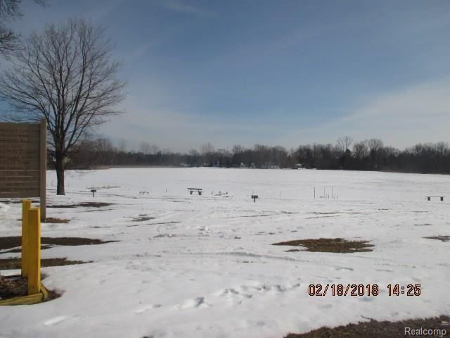 5801 Crescent Road Waterford, MI 48327 - Photo 29 of 29 IMG_7348.JPG