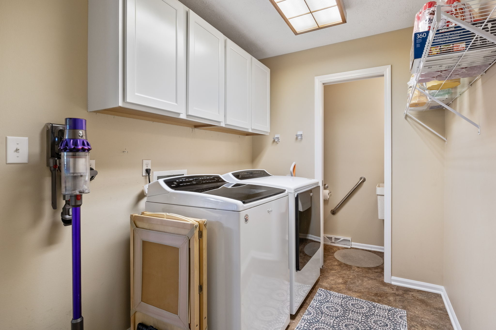 8720 Winding Ridge Road Indianapolis, IN 46217 - Photo 26 of 32 Gallery Image 26