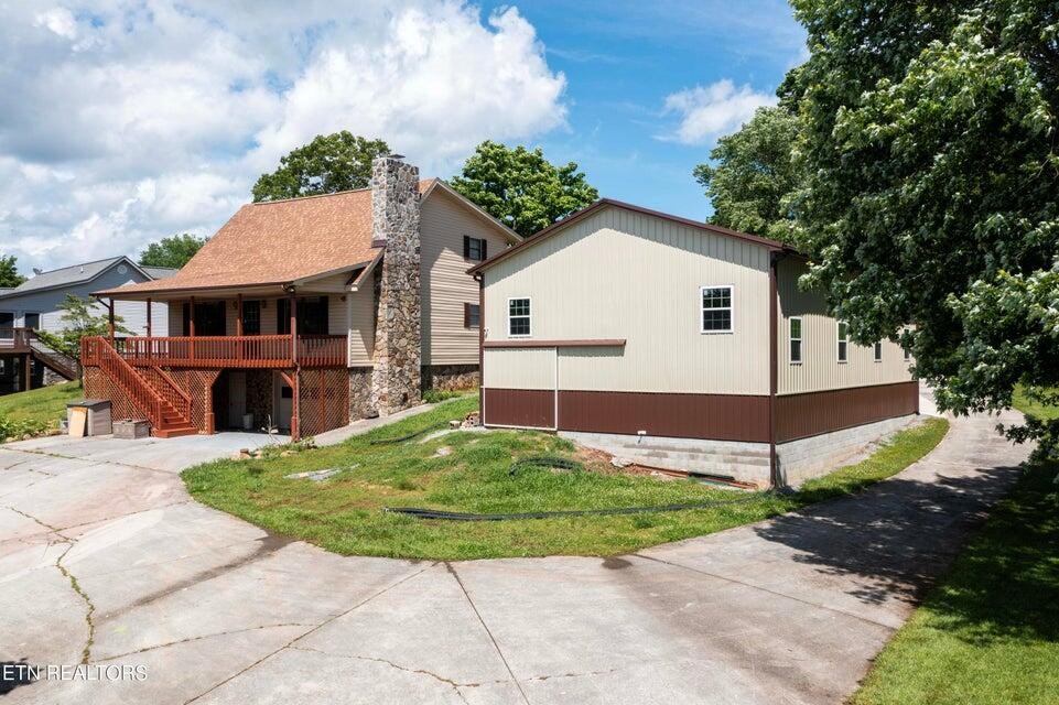 1090 Pin Hook Road Spring City, TN 37381 - Photo 3 of 30 Gallery Image 3