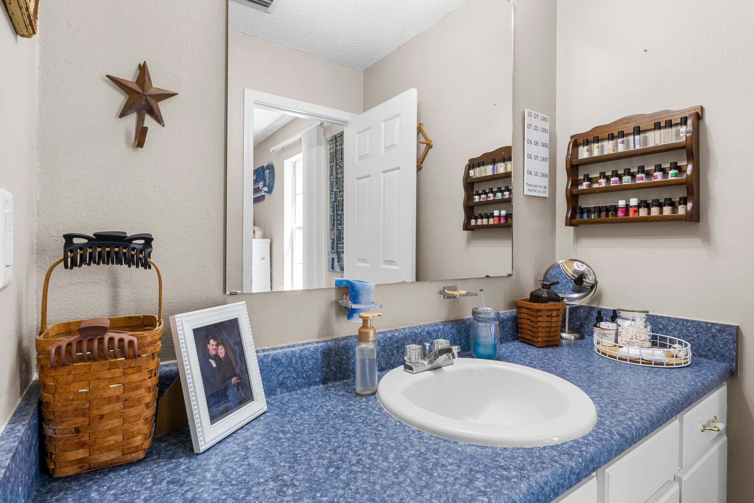 16130 West Indigo Loop Summerdale, AL 36580 - Photo 17 of 25 Bathroom