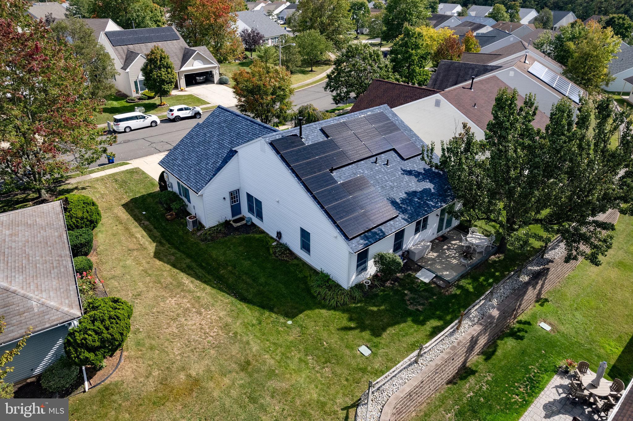 4 Lantern Lane Columbus, NJ 08022 - Photo 4 of 46 an aerial view of multiple houses with a yard
