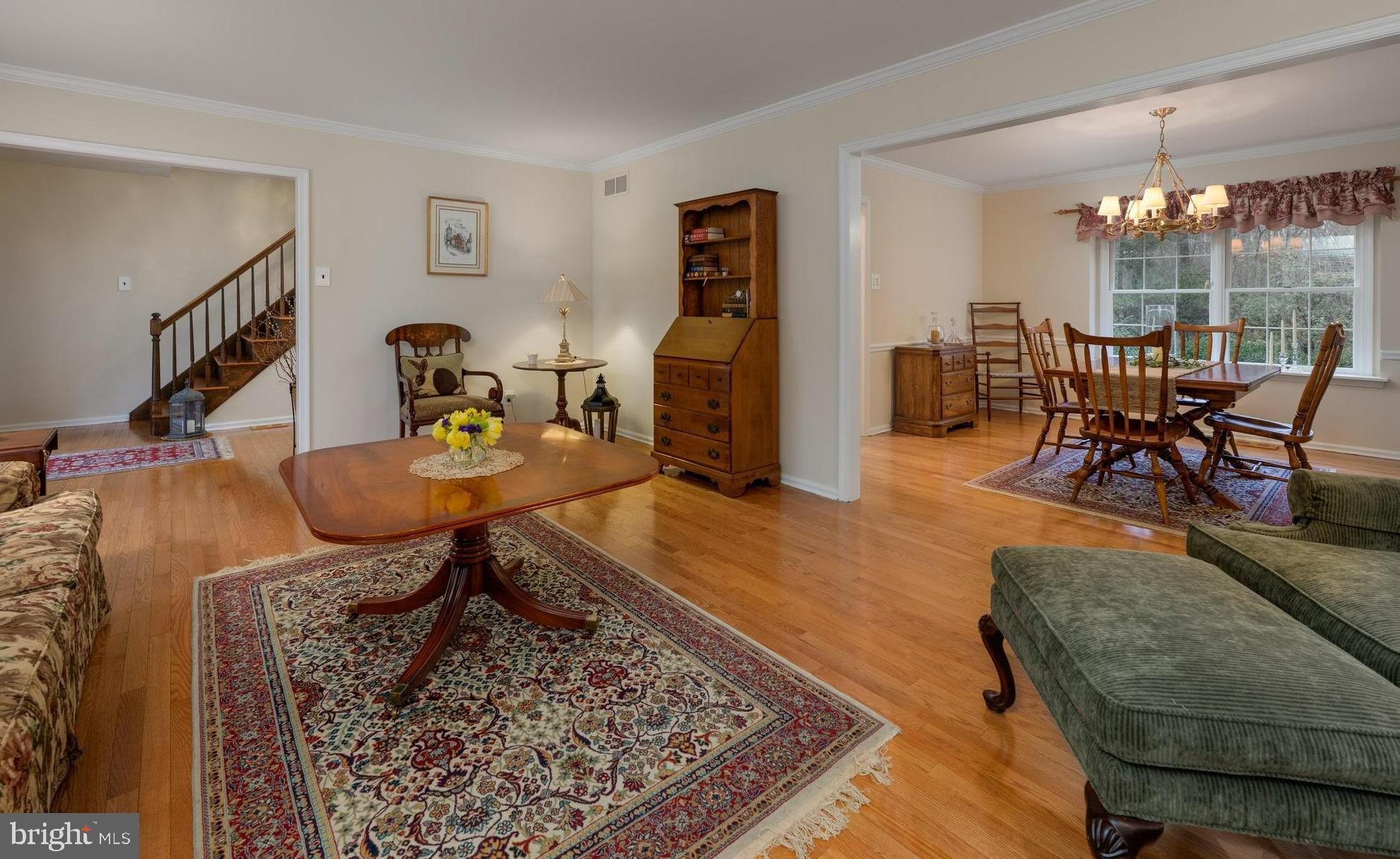 1 Strafford Circle Road Medford, NJ 08055 - Photo 5 of 31 a living room with furniture and a table