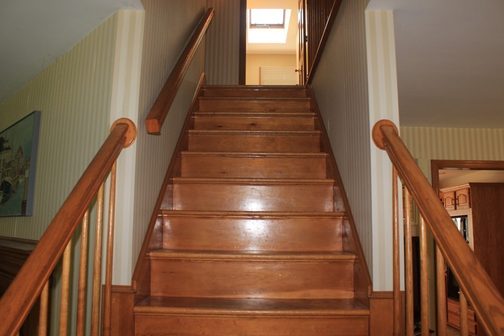 37 Deerfield Terrace Rochester, MA 02770 - Photo 15 of 29