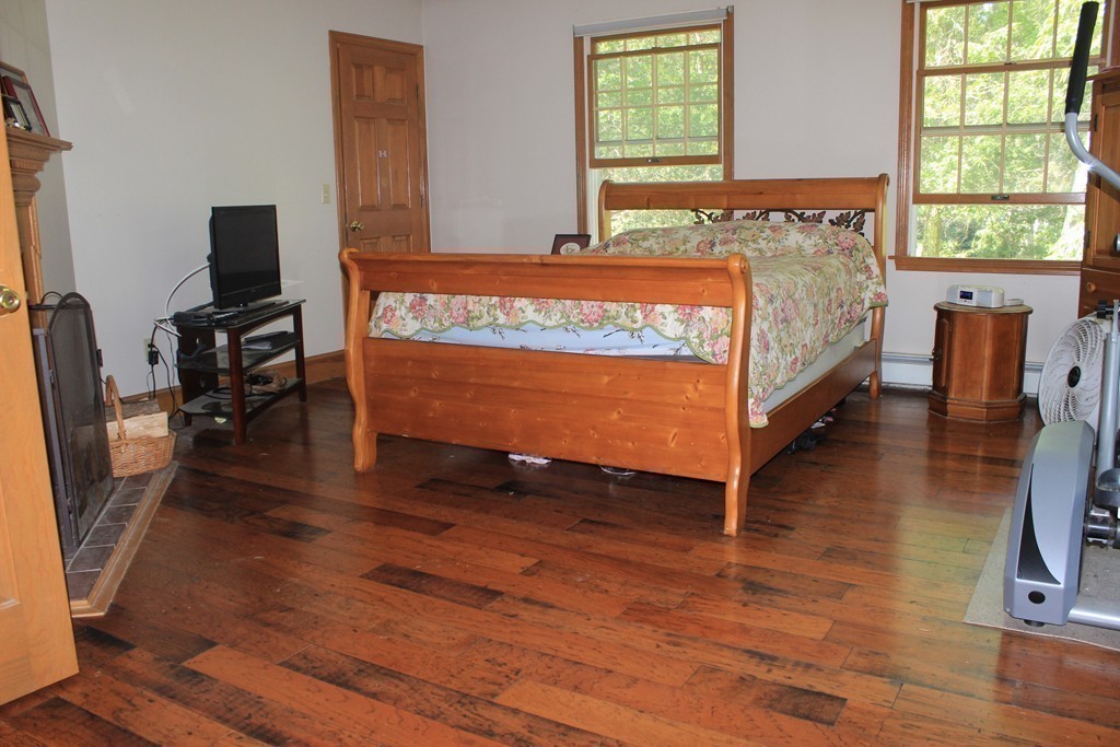 37 Deerfield Terrace Rochester, MA 02770 - Photo 20 of 29