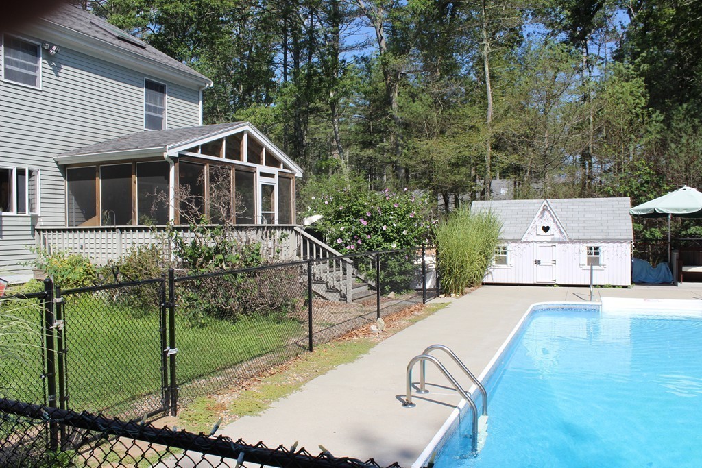 37 Deerfield Terrace Rochester, MA 02770 - Photo 26 of 29