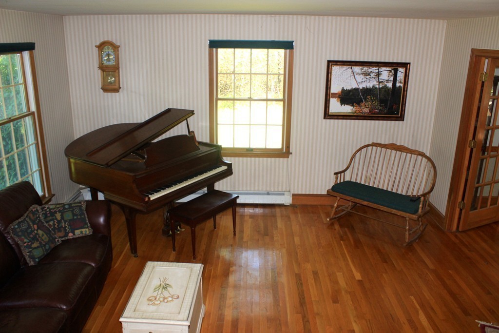 37 Deerfield Terrace Rochester, MA 02770 - Photo 10 of 29