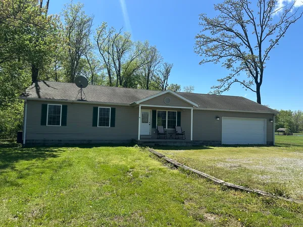 $249,900 | 2506 Highway 154, Sesser, IL 62884