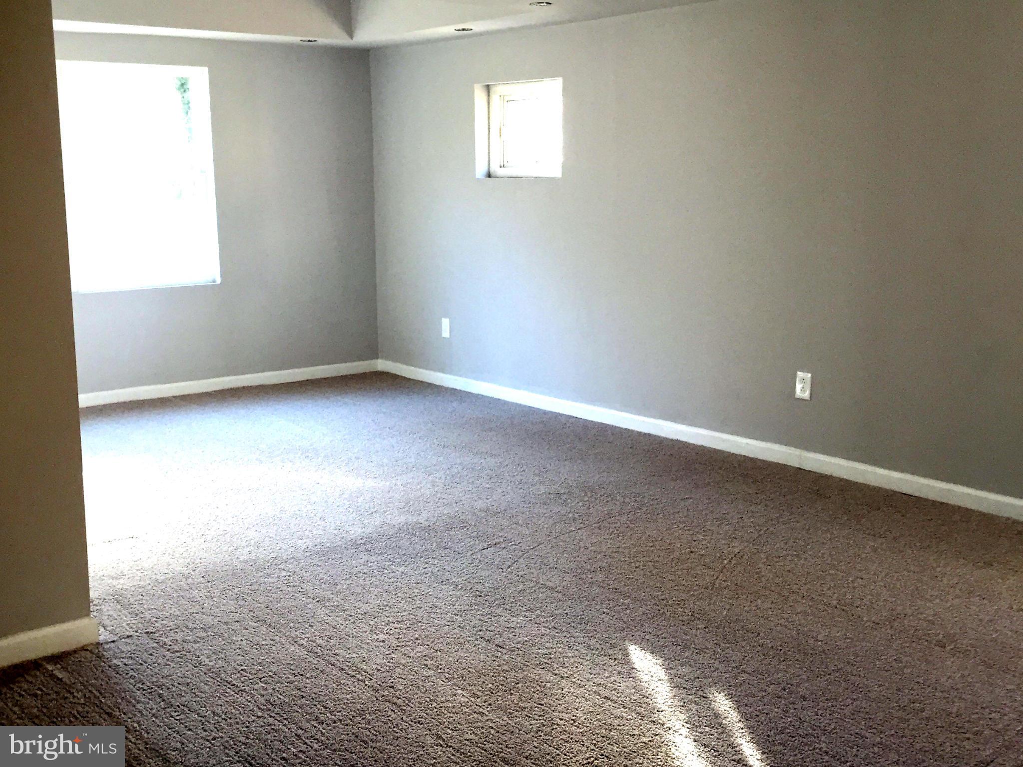9911 Old Fort Road Fort Washington, MD 20744 - Photo 13 of 25 an empty room with a window