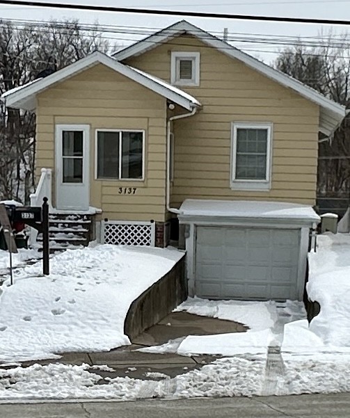 3137 Telegraph Road Davenport, IA 52804 - Photo 1 of 10