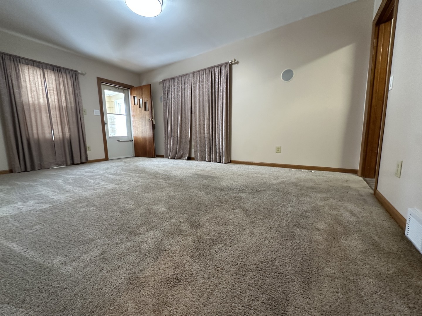 3137 Telegraph Road Davenport, IA 52804 - Photo 4 of 10