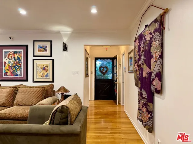 $1,625,000 | 13957 Chandler Boulevard, Sherman Oaks, CA 91401