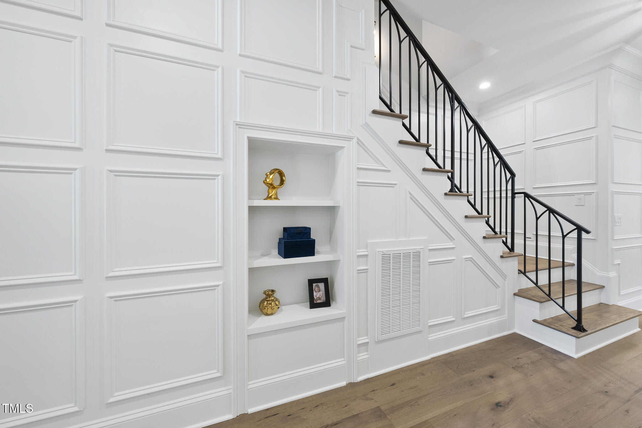 5307 Dixon Drive Raleigh, NC 27609 - Photo 28 of 48 a view of entryway and hall