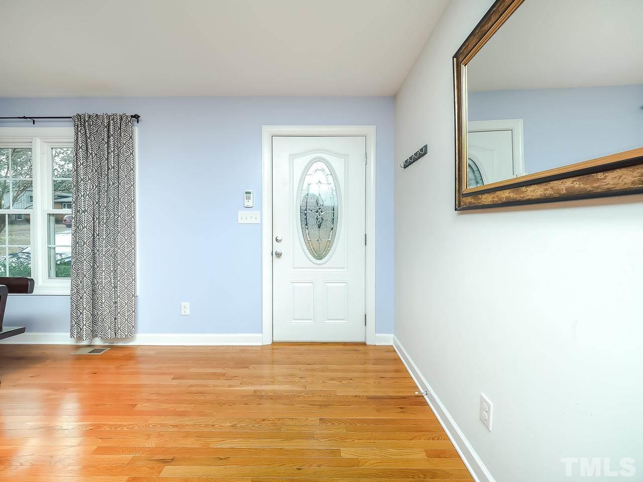 1008 Somerset Road Raleigh, NC 27610 - Photo 4 of 29