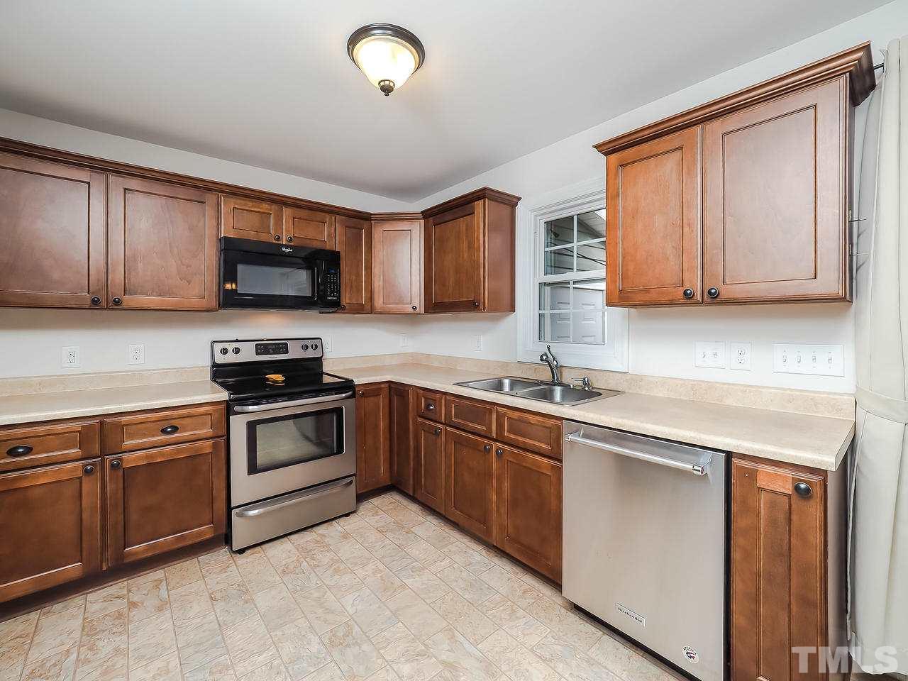 1008 Somerset Road Raleigh, NC 27610 - Photo 9 of 29
