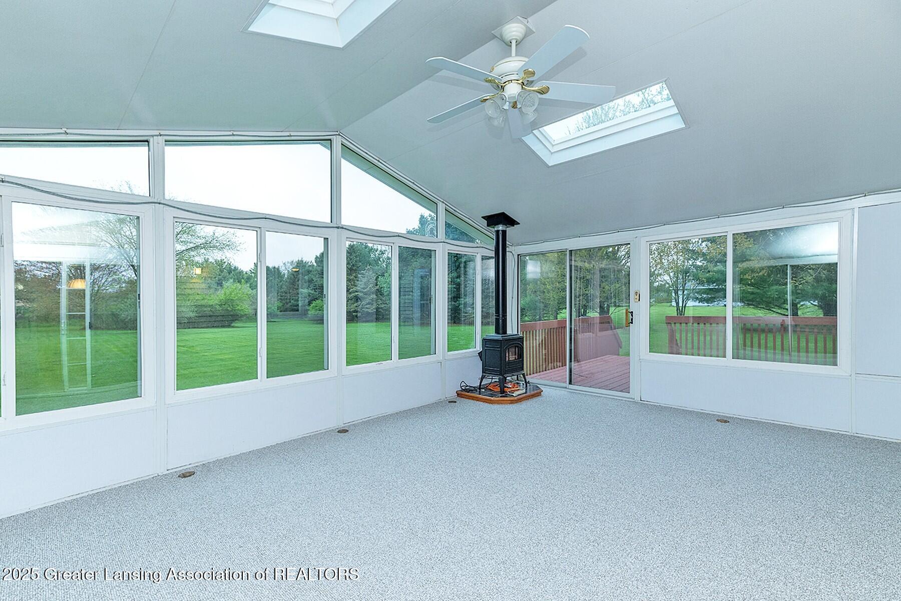 925 Button Road Okemos, MI 48864 - Photo 9 of 30 27