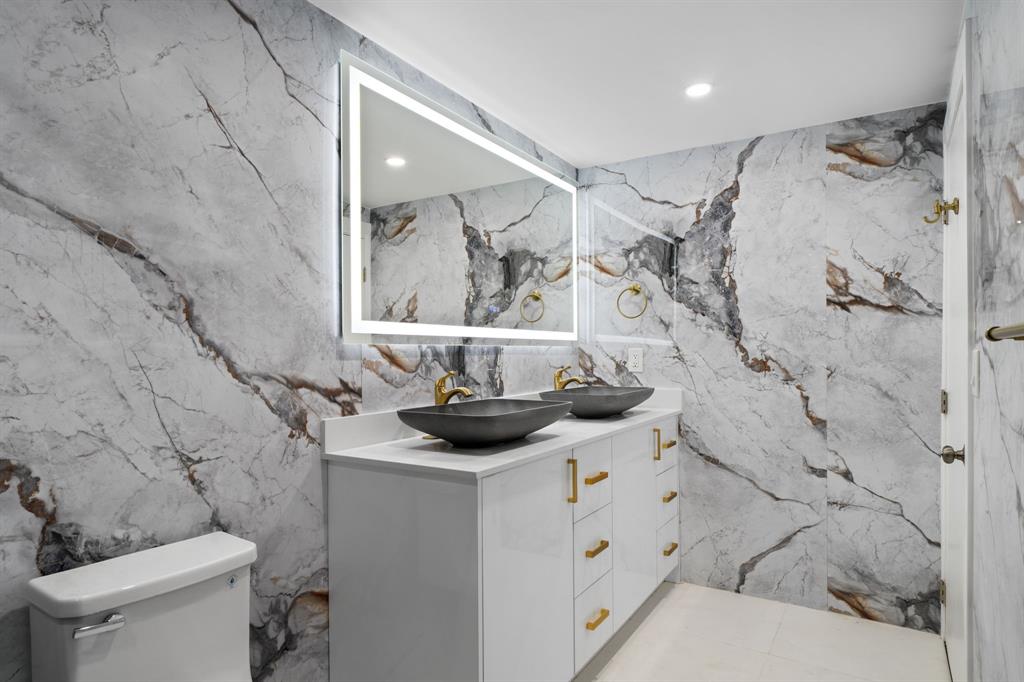 823 Southwest 27th Street Fort Lauderdale, FL 33315 - Photo 16 of 55