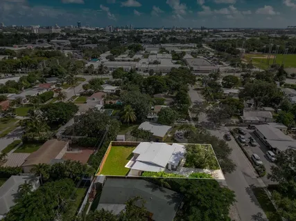 $599,000 | 823 Southwest 27th Street, Fort Lauderdale, FL 33315