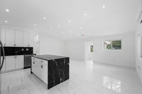 $599,000 | 823 Southwest 27th Street, Fort Lauderdale, FL 33315