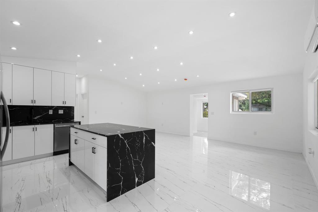 823 Southwest 27th Street Fort Lauderdale, FL 33315 - Photo 6 of 55