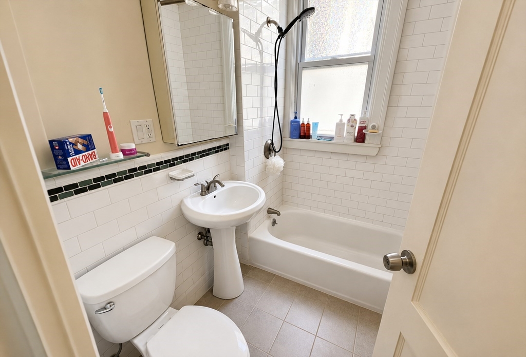 229 Freeman Street, Unit 3 Brookline, MA 02446 - Photo 8 of 10
