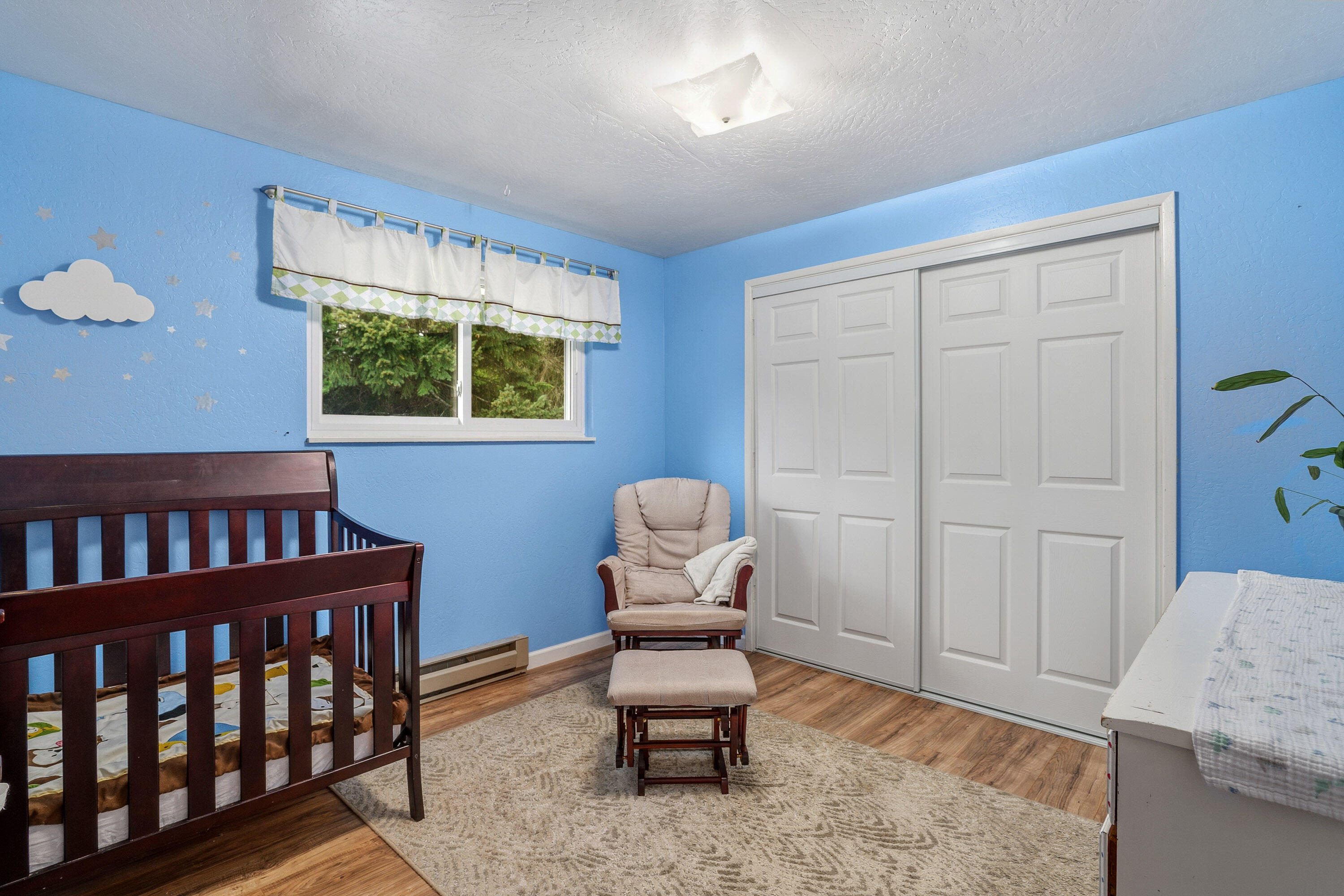 7680 Upper Applegate Road Jacksonville, OR 97530 - Photo 20 of 43 20