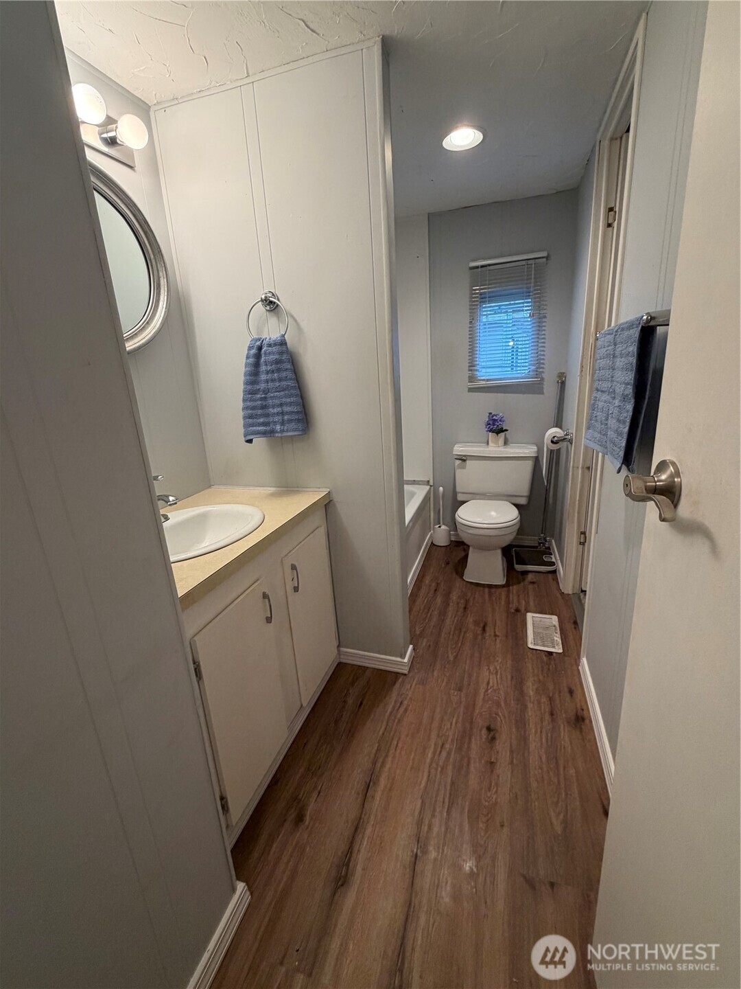 930 Trosper Road Southwest, Unit 3 Tumwater, WA 98512 - Photo 6 of 19