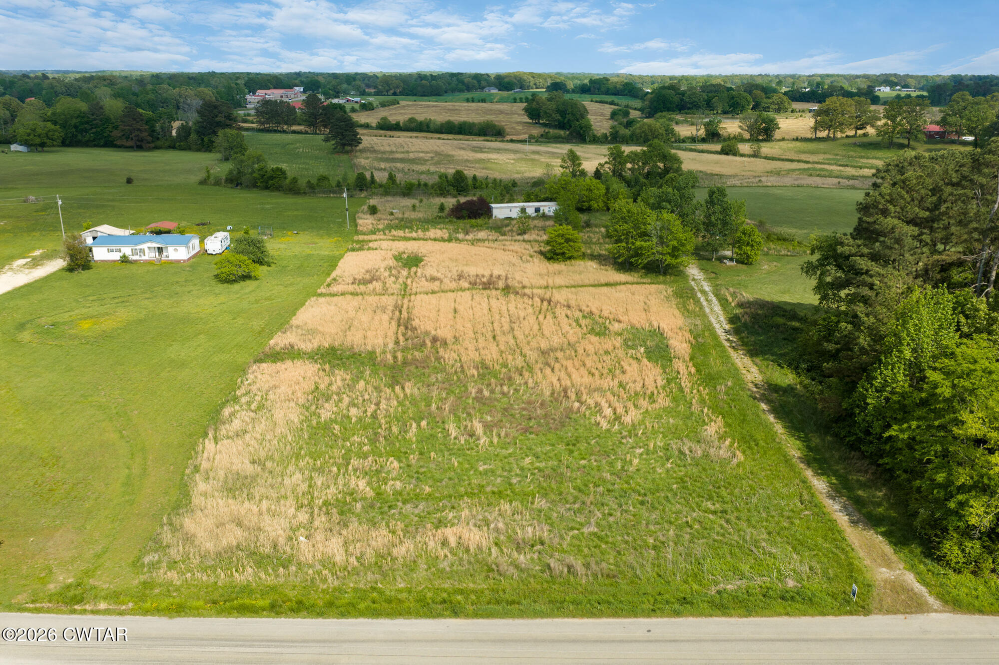 119 Lawrence Road Lexington, TN 38351 - Photo 4 of 20 a view of lake view