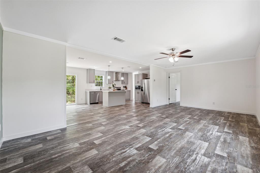 3301 Timberwood Road Lakeland, FL 33810 - Photo 9 of 48 Gallery Image 9