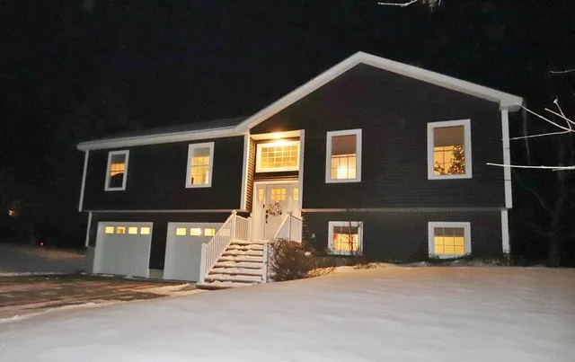 $489,900 | 19 Virginia Lane, Bangor, ME 04401