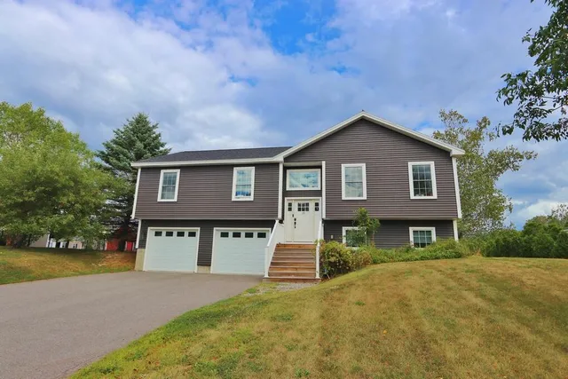 $489,900 | 19 Virginia Lane, Bangor, ME 04401