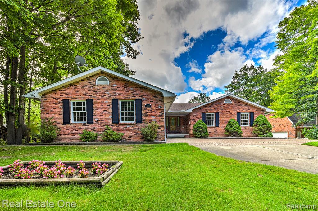 1400 South Baldwin Road Lake Orion, MI 48360 - Photo 1 of 42 Gallery Image 1