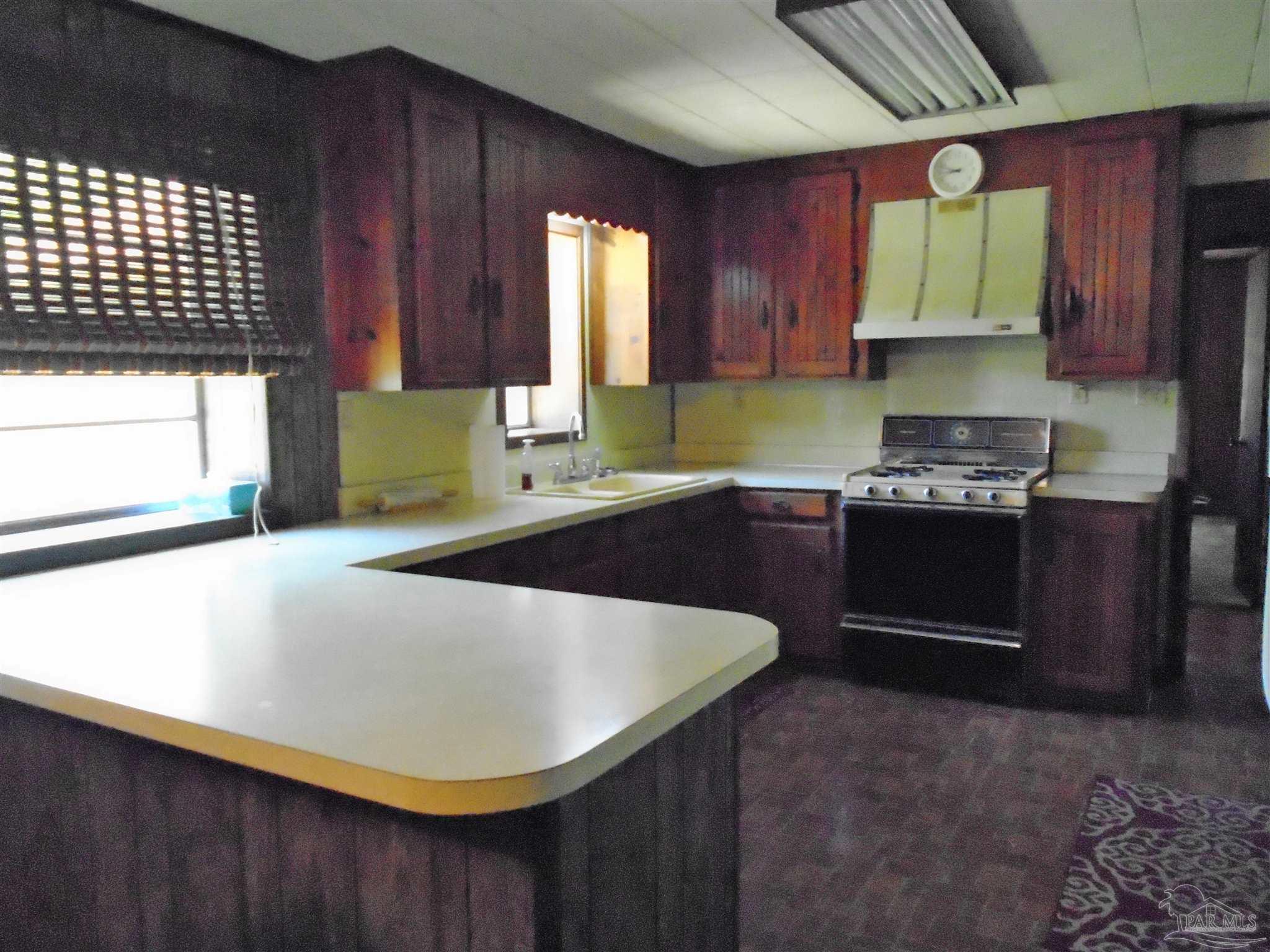 4582 Jernigan Road Pace, FL 32571 - Photo 7 of 31
