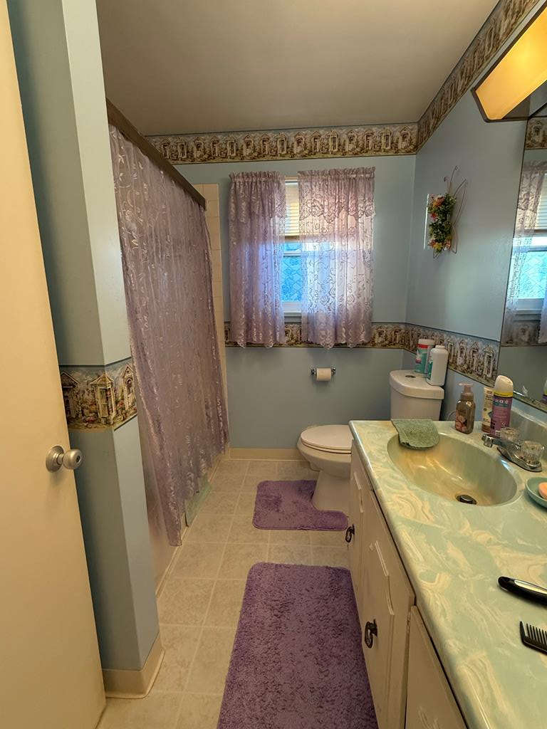 831 James Street Roaring Spring, PA 16673 - Photo 25 of 47 Full Bath