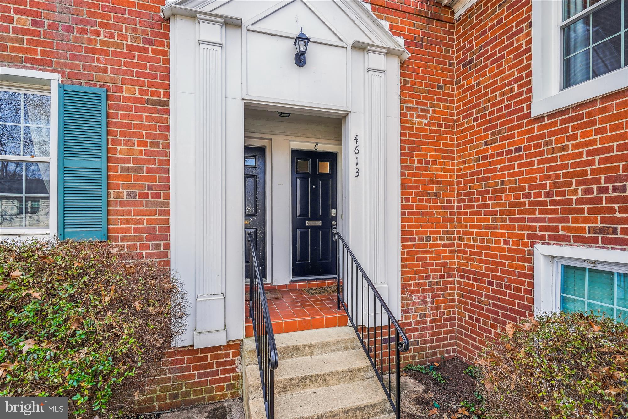 4613 28th Road South, Unit C Arlington, VA 22206 - Photo 3 of 37 a view of a brick house with a large window and wooden floor
