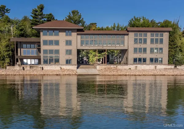 $2,495,000 | E3218 M28 Highway, Au Train, MI 49806