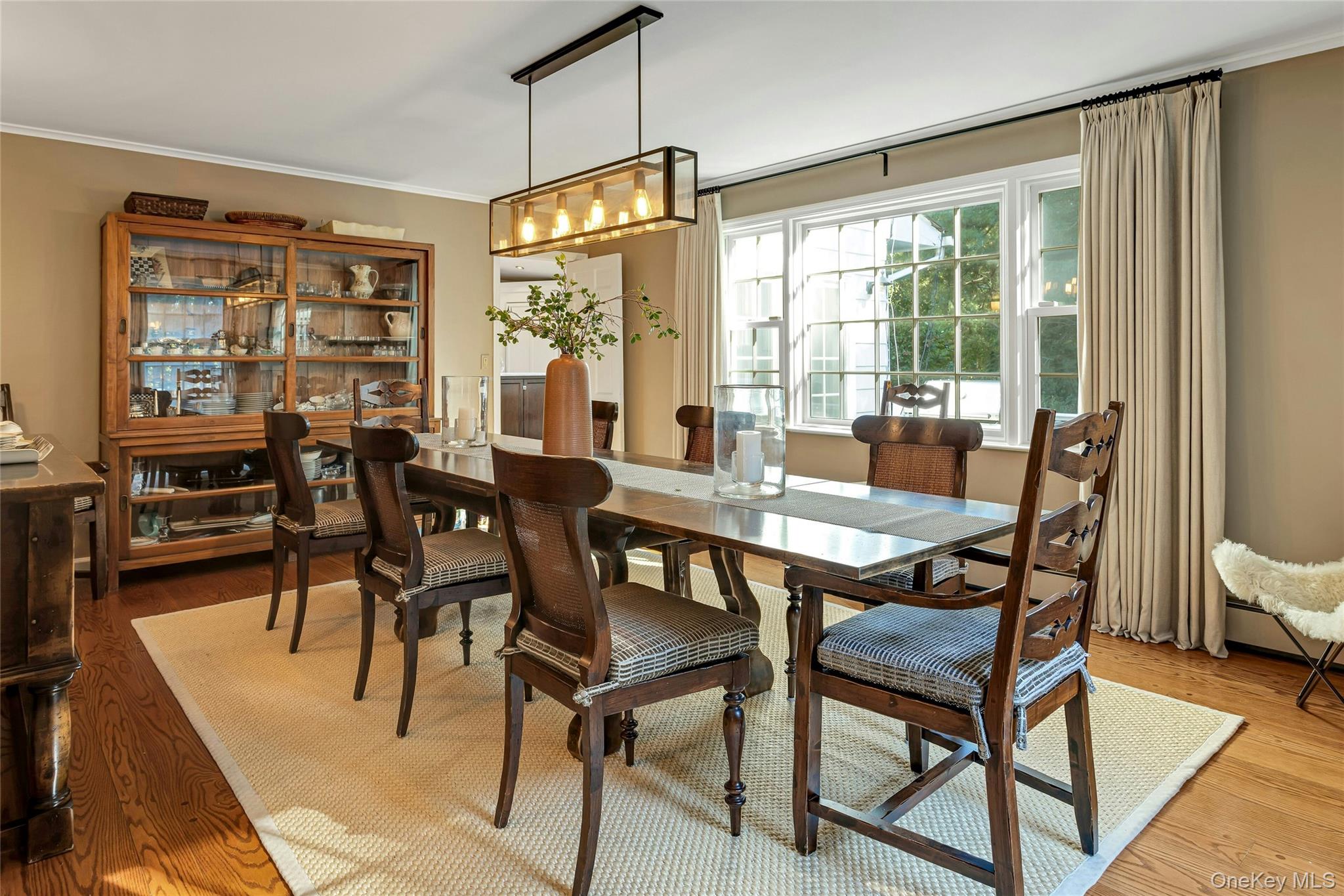 13 Sniffen Road Armonk, NY 10504 - Photo 13 of 36 Formal dining room