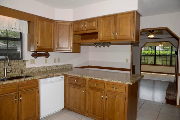 $2,250 | 1129 Troon Drive East, Niceville, FL 32578