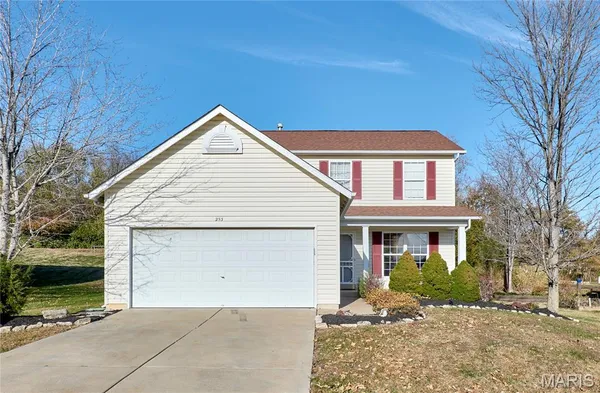 $309,900 | 253 Whitetail Crossing Drive, Troy, MO 63379