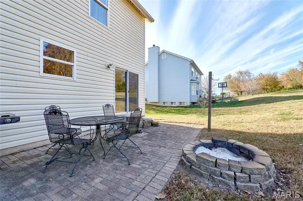 $309,900 | 253 Whitetail Crossing Drive, Troy, MO 63379