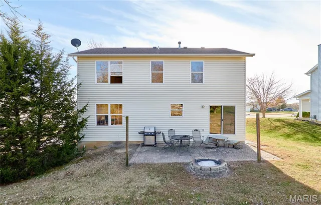 $320,000 | 253 Whitetail Crossing Drive, Troy, MO 63379
