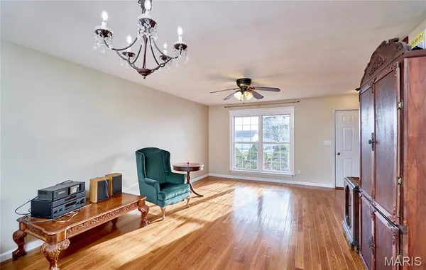 $309,900 | 253 Whitetail Crossing Drive, Troy, MO 63379