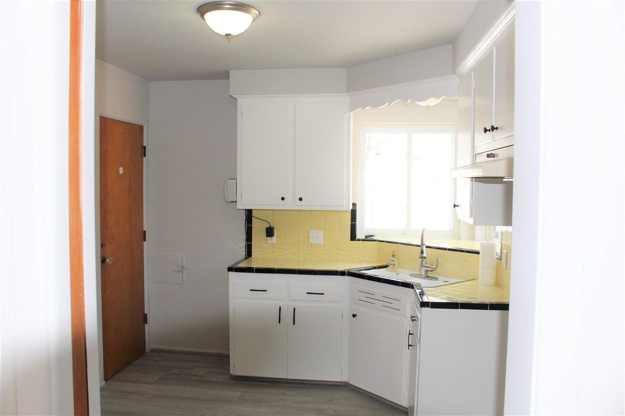 9129 Appleton Avenue Redford, MI 48239 - Photo 5 of 23 50065570-4.JPG
