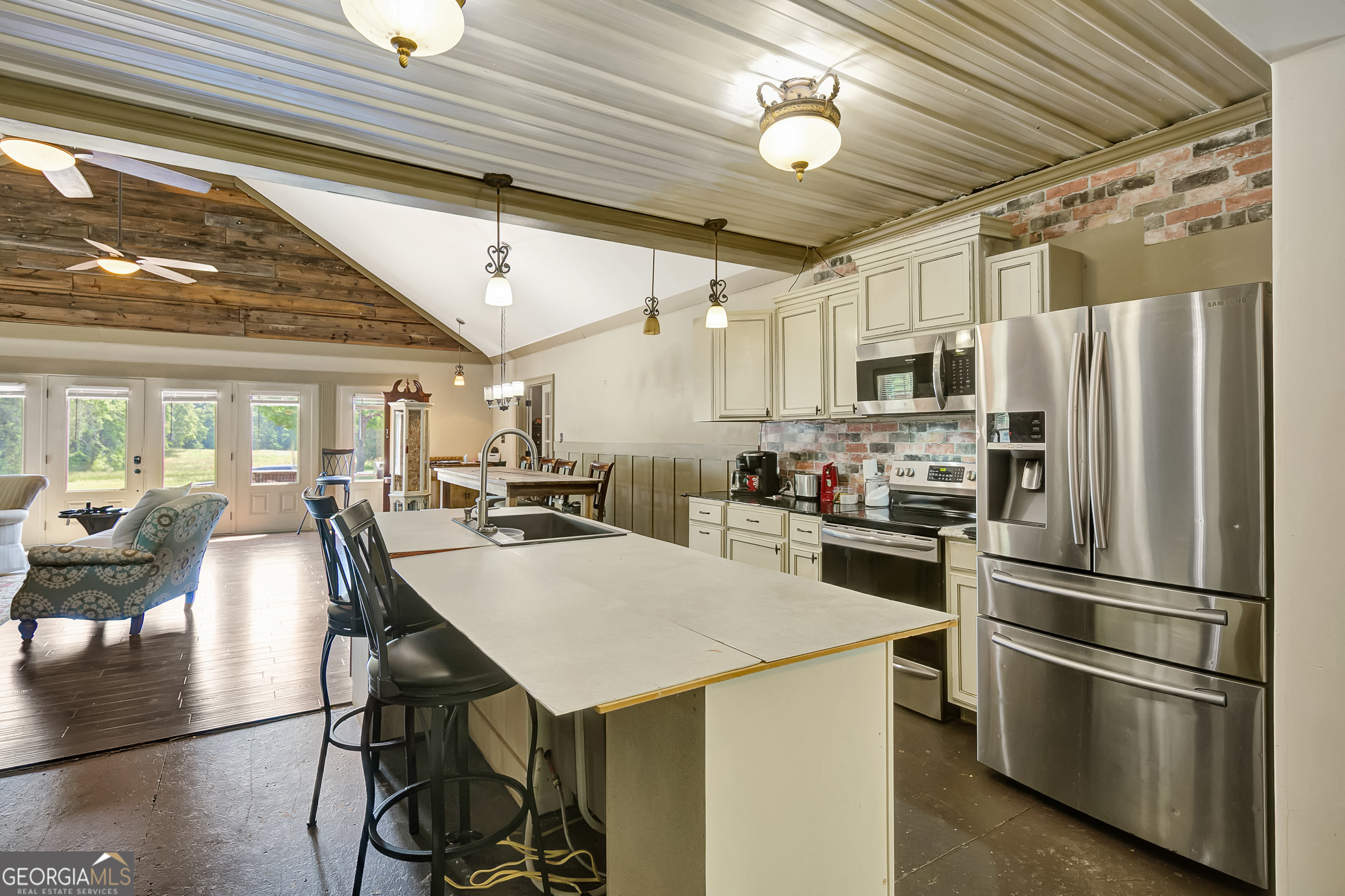 198 Matbeth Road Barnesville, GA 30204 - Photo 14 of 33
